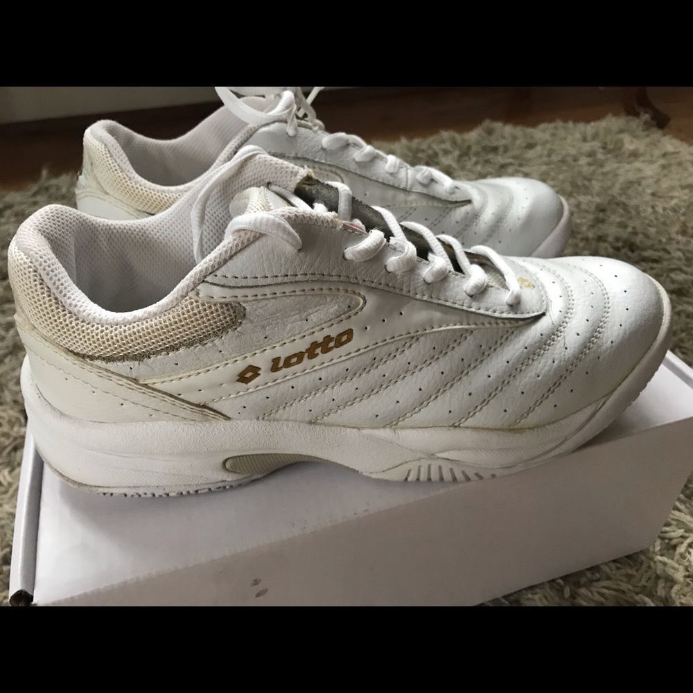 Lotto White Leather with Silver Butterflies /Cream Textured Fabric Accents 7.5